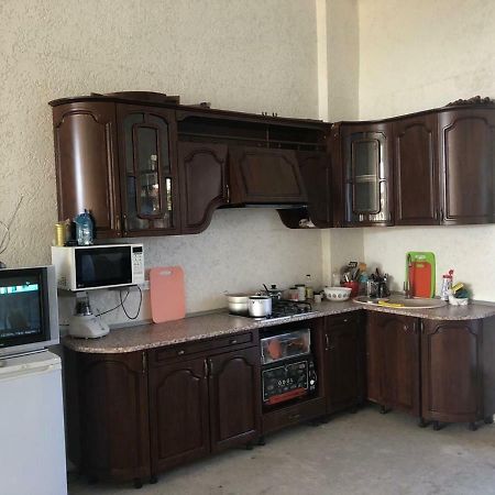 Hôtel Ainar à Gagra Extérieur photo
