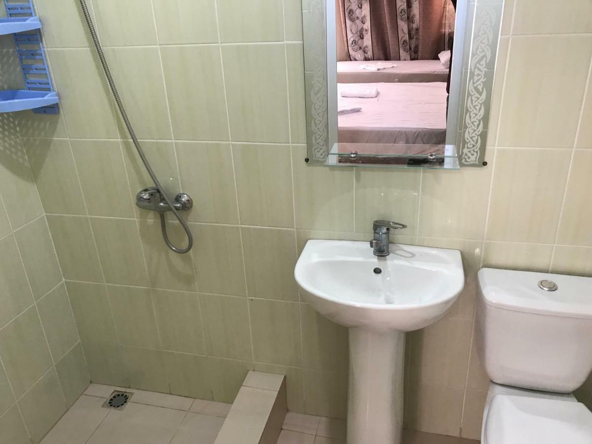 Hôtel Ainar à Gagra Extérieur photo