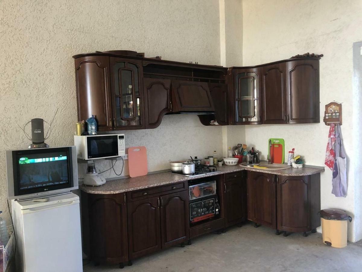 Hôtel Ainar à Gagra Extérieur photo